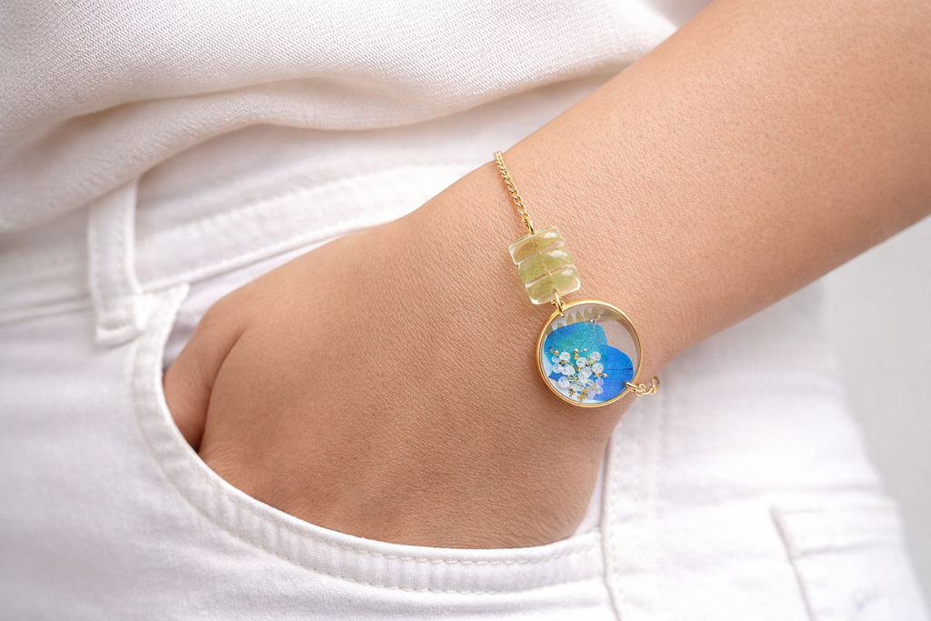 Bracelet Céline fleurs séchées et résine - Facette by Nat